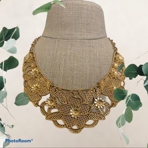 Women’s gold metal necklace